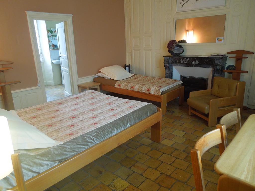 Bed and Breakfast Carrefour De L'Ormeau Mondoubleau Zimmer foto