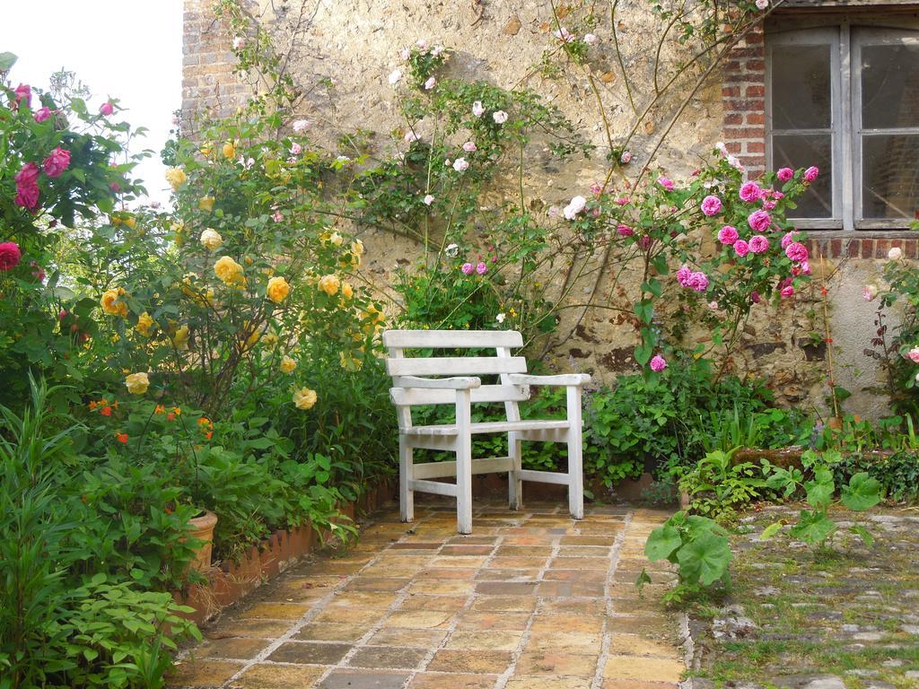 Bed and Breakfast Carrefour De L'Ormeau Mondoubleau Exterior foto