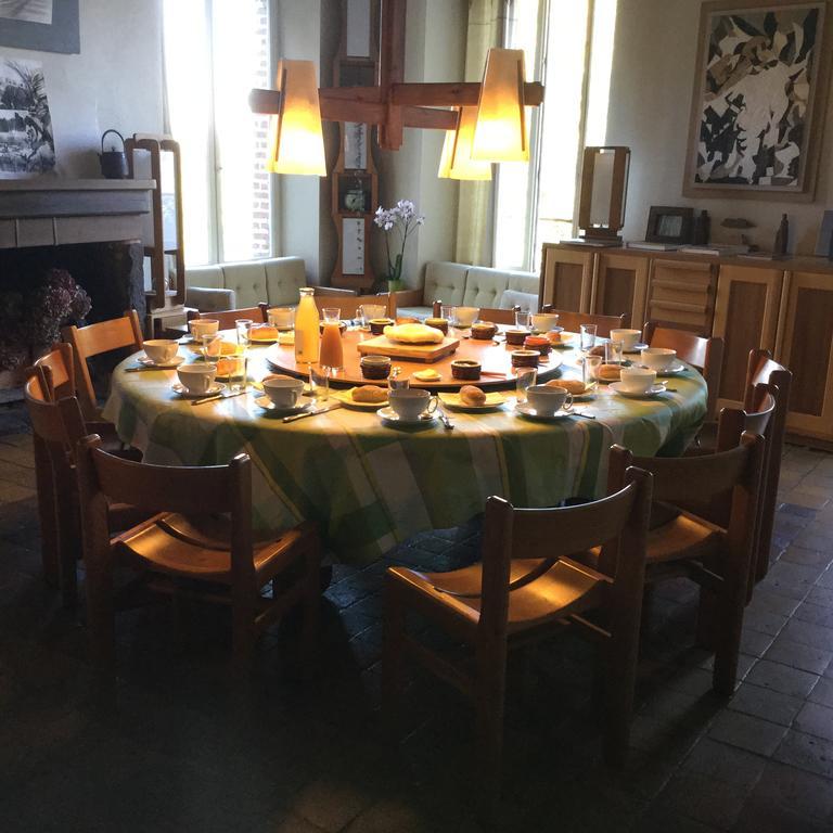 Bed and Breakfast Carrefour De L'Ormeau Mondoubleau Exterior foto