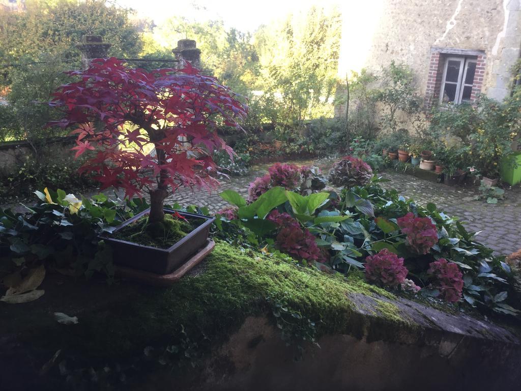 Bed and Breakfast Carrefour De L'Ormeau Mondoubleau Exterior foto